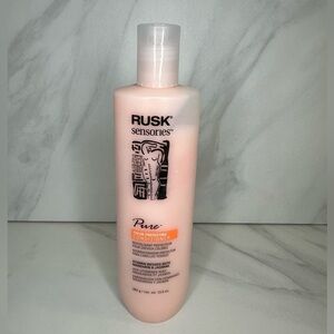 Rusk Pure color-protecting conditioner
